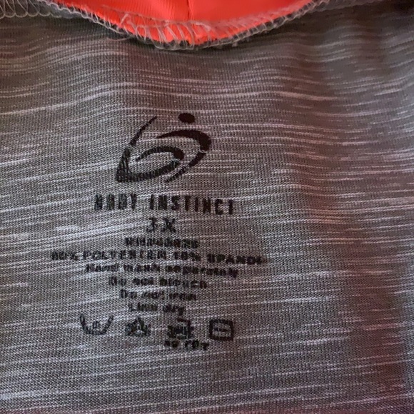 Light pullover jacket - Picture 2 of 6